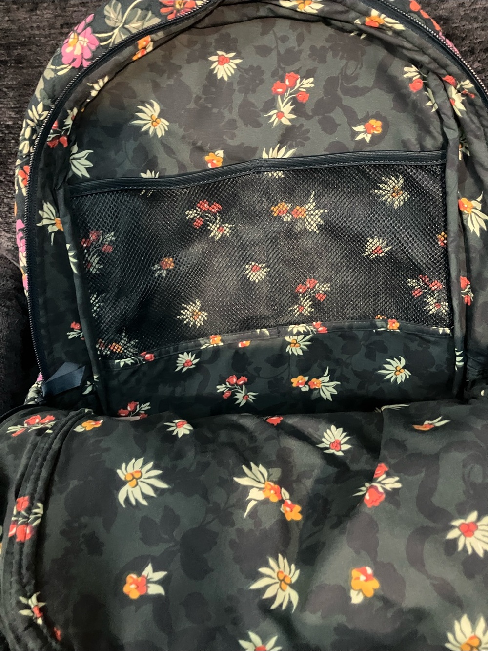 Vera Bradley back pac - Picture 3 of 4